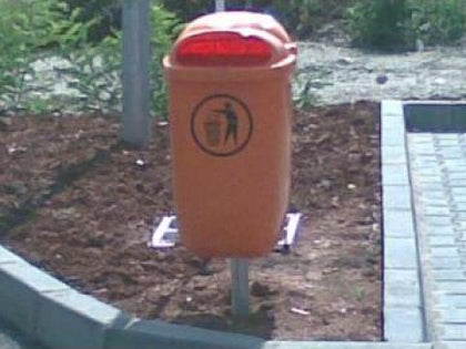 Cos de gunoi stradal portocaliu